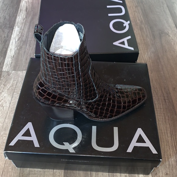 AQUA Star Croc-Embossed Western Booties - Picture 2 of 8